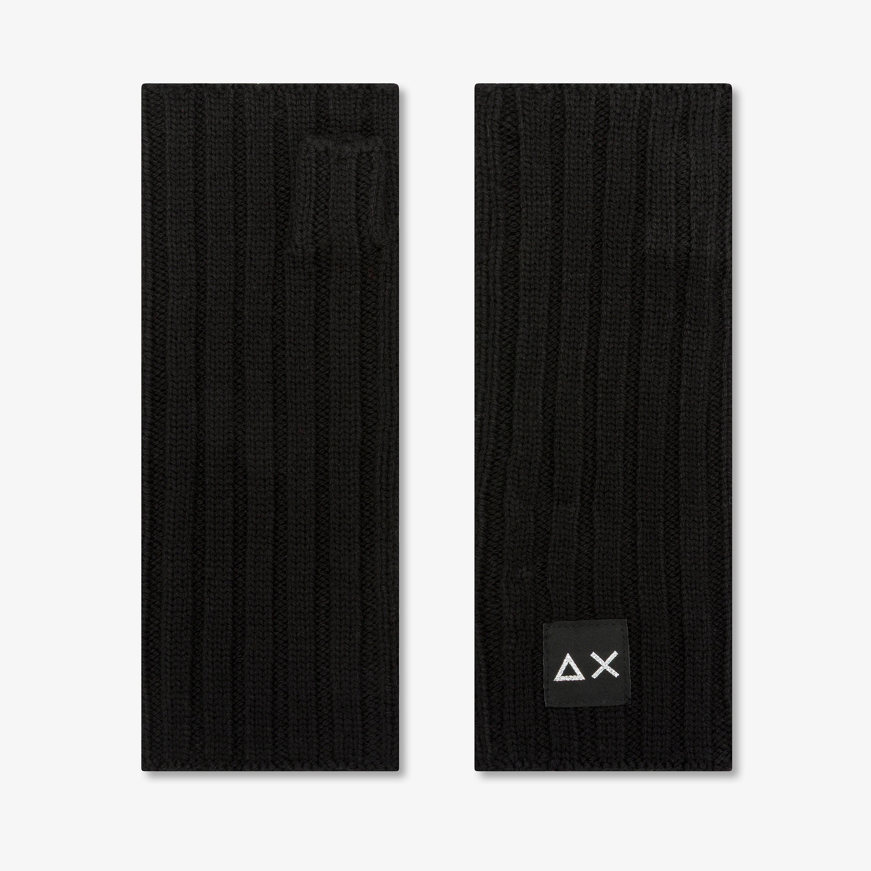 Black wool blend sleeves