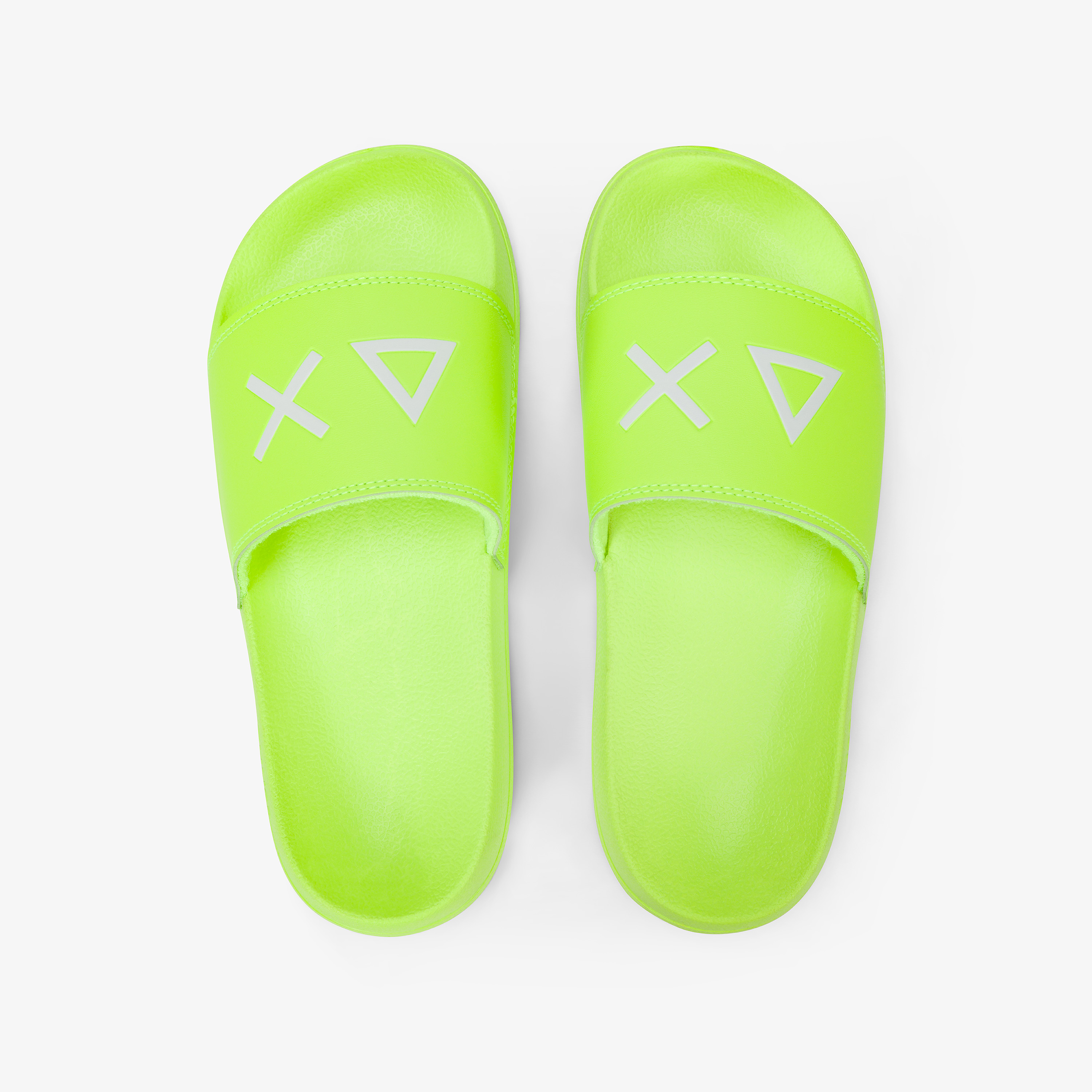 Slippers logo
