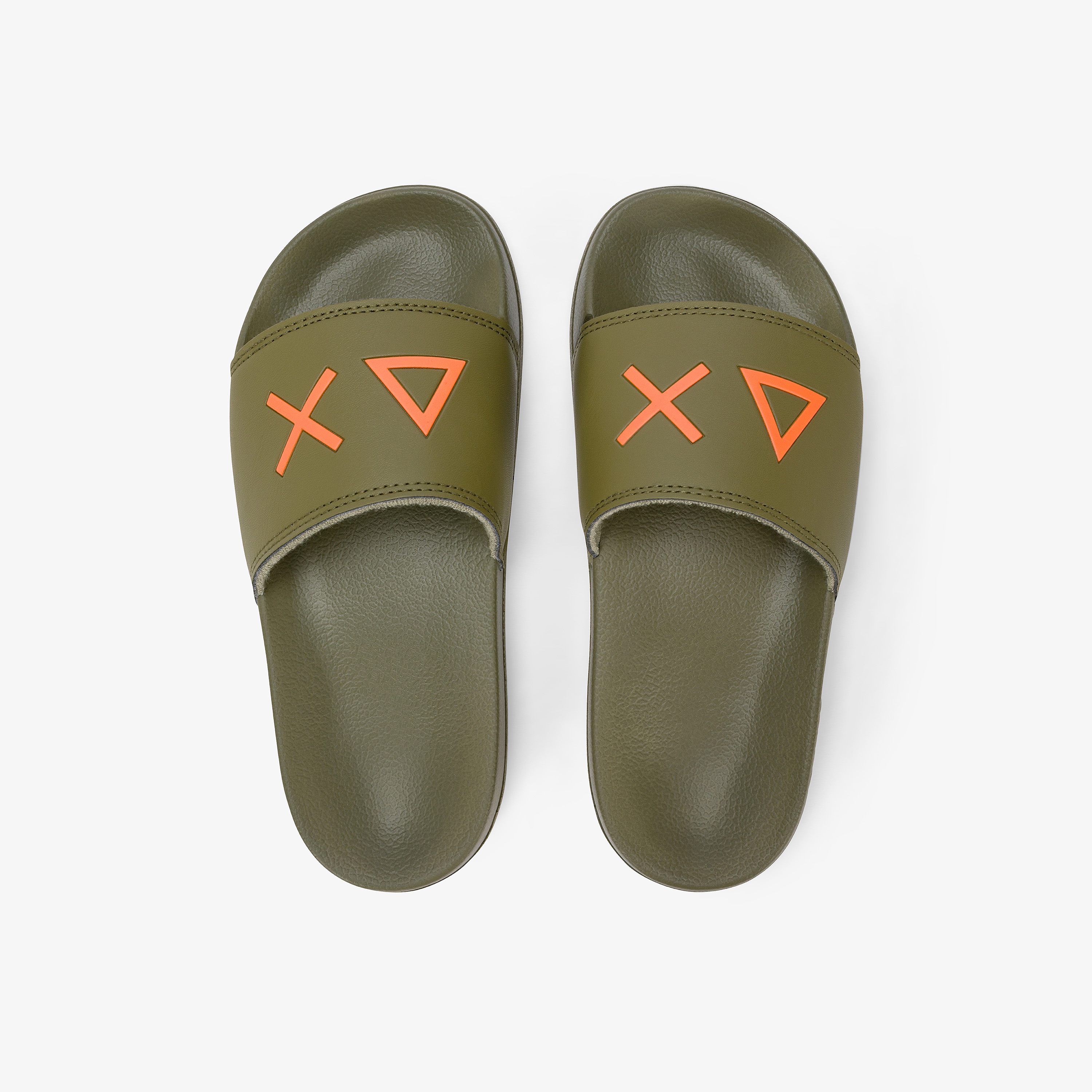 Boy's slippers logo (teen)