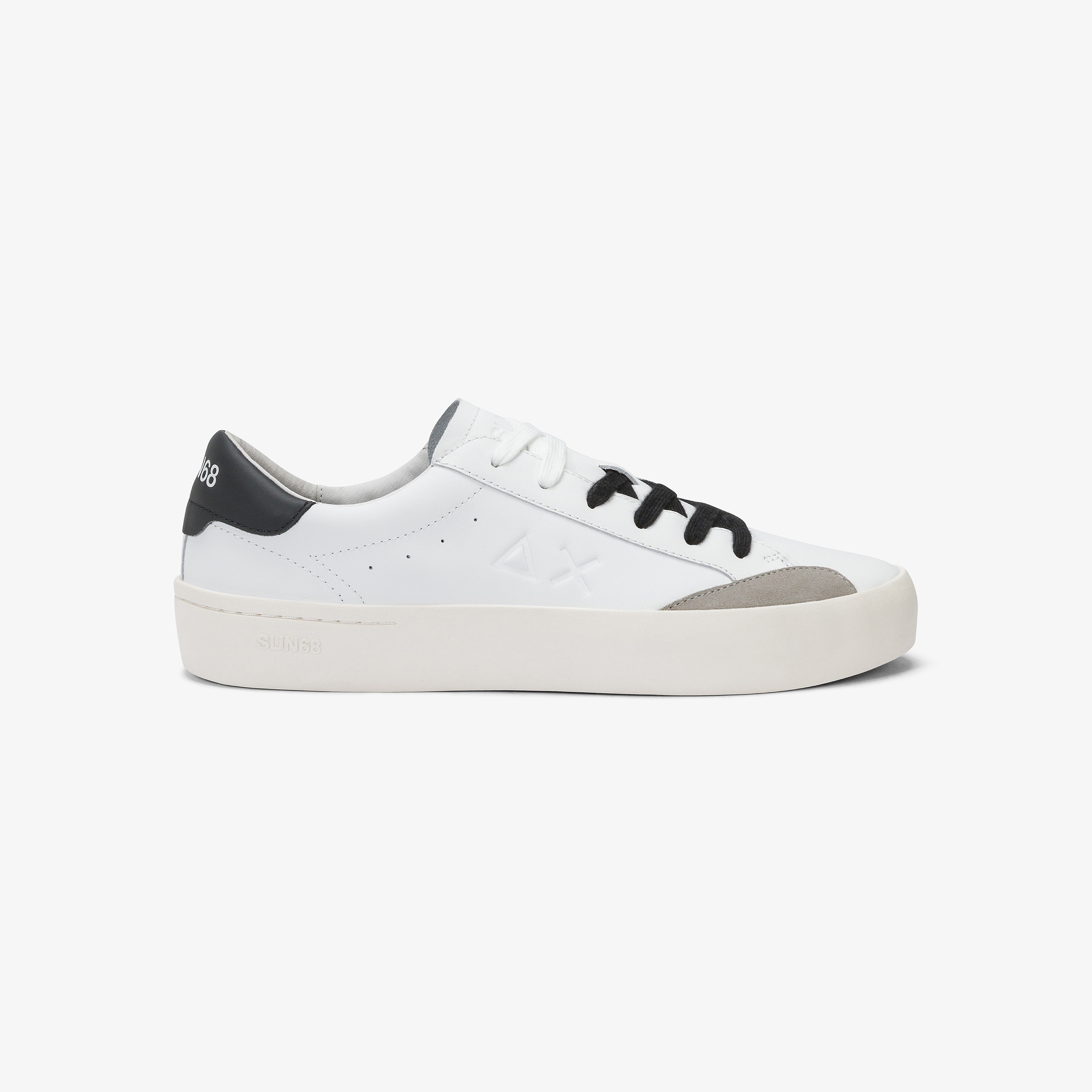 Sneaker Street in pelle bianca e nera