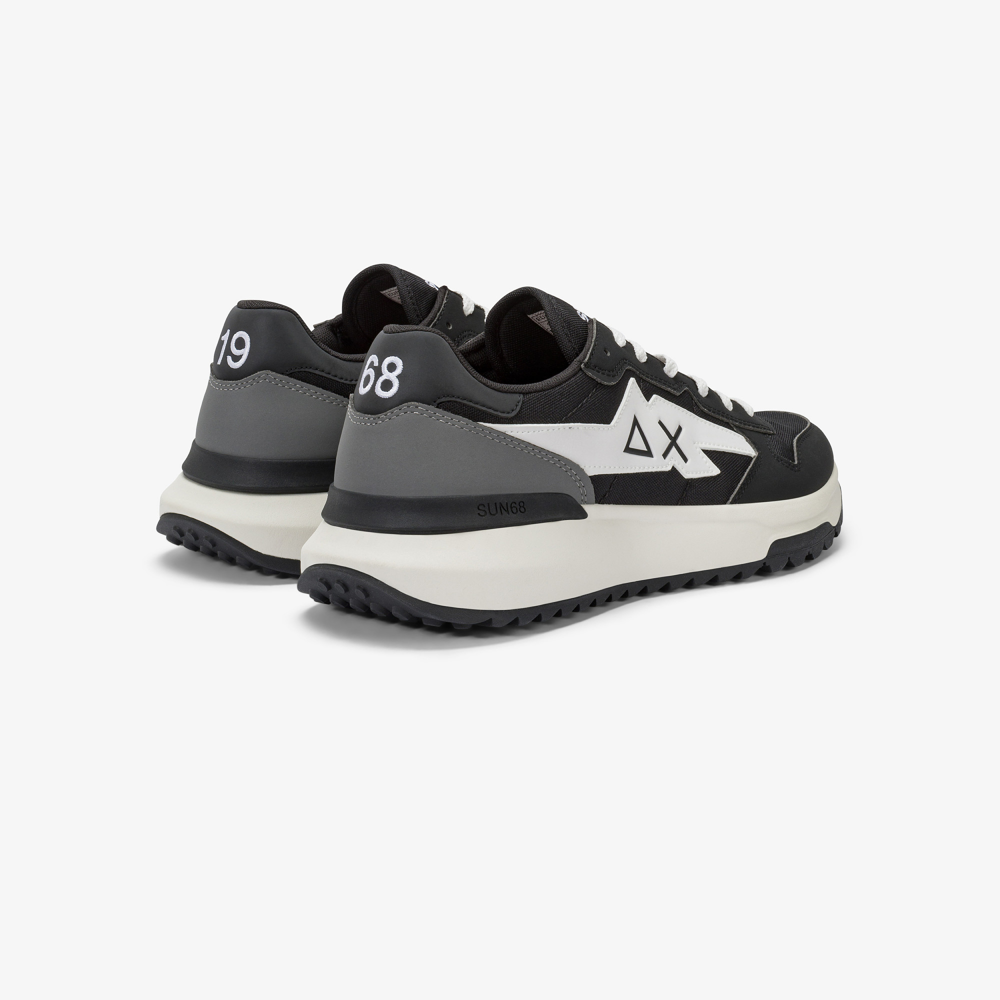 Sneaker Niki 2.0 Solid in nylon e PU nero