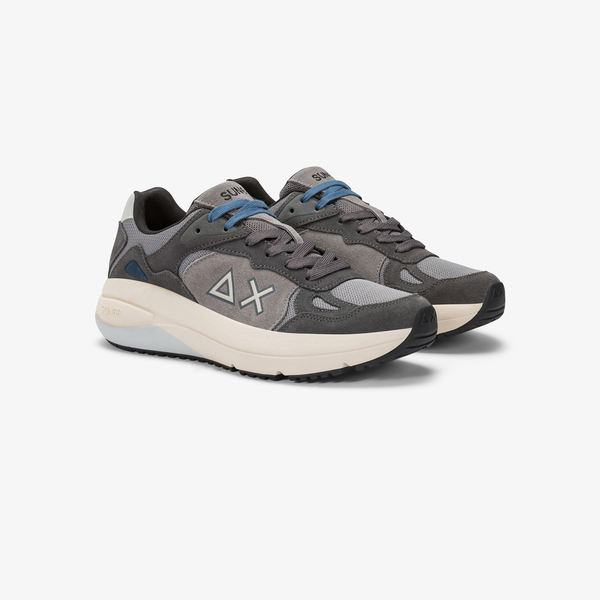 Medium grey Jupiter Suede sneaker with logo