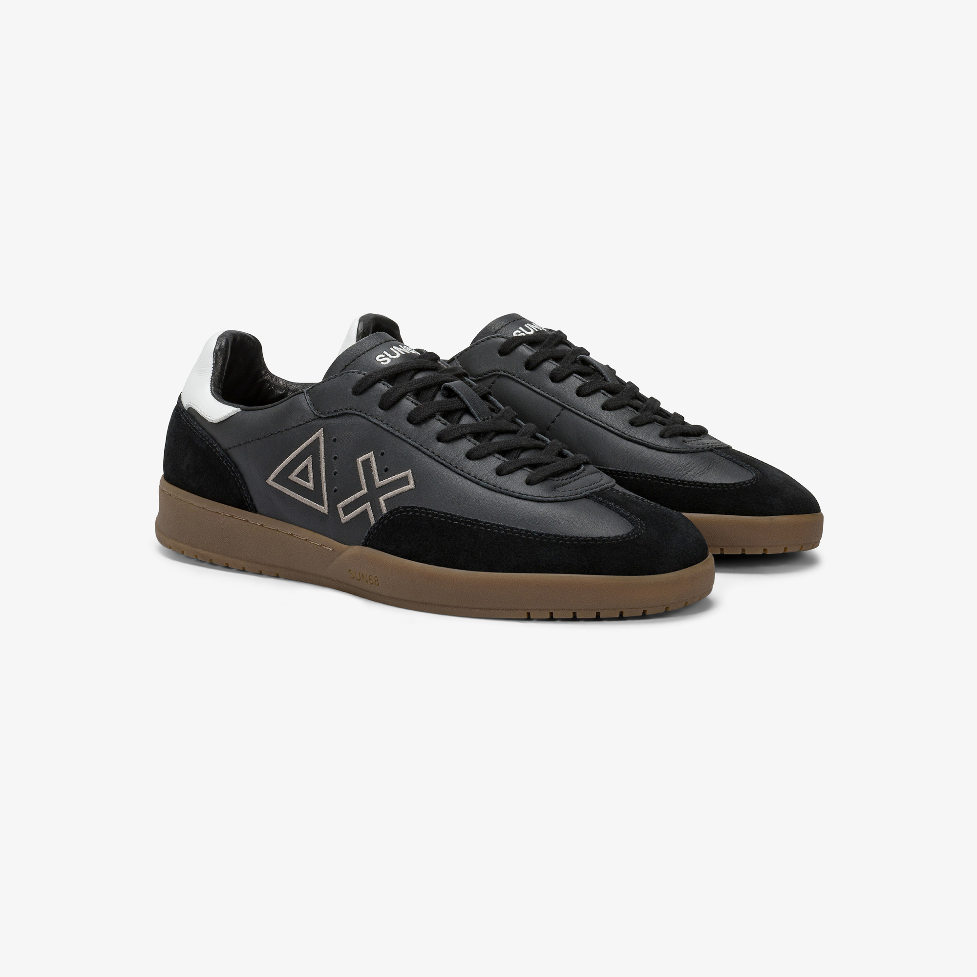 Black California Sun leather sneaker