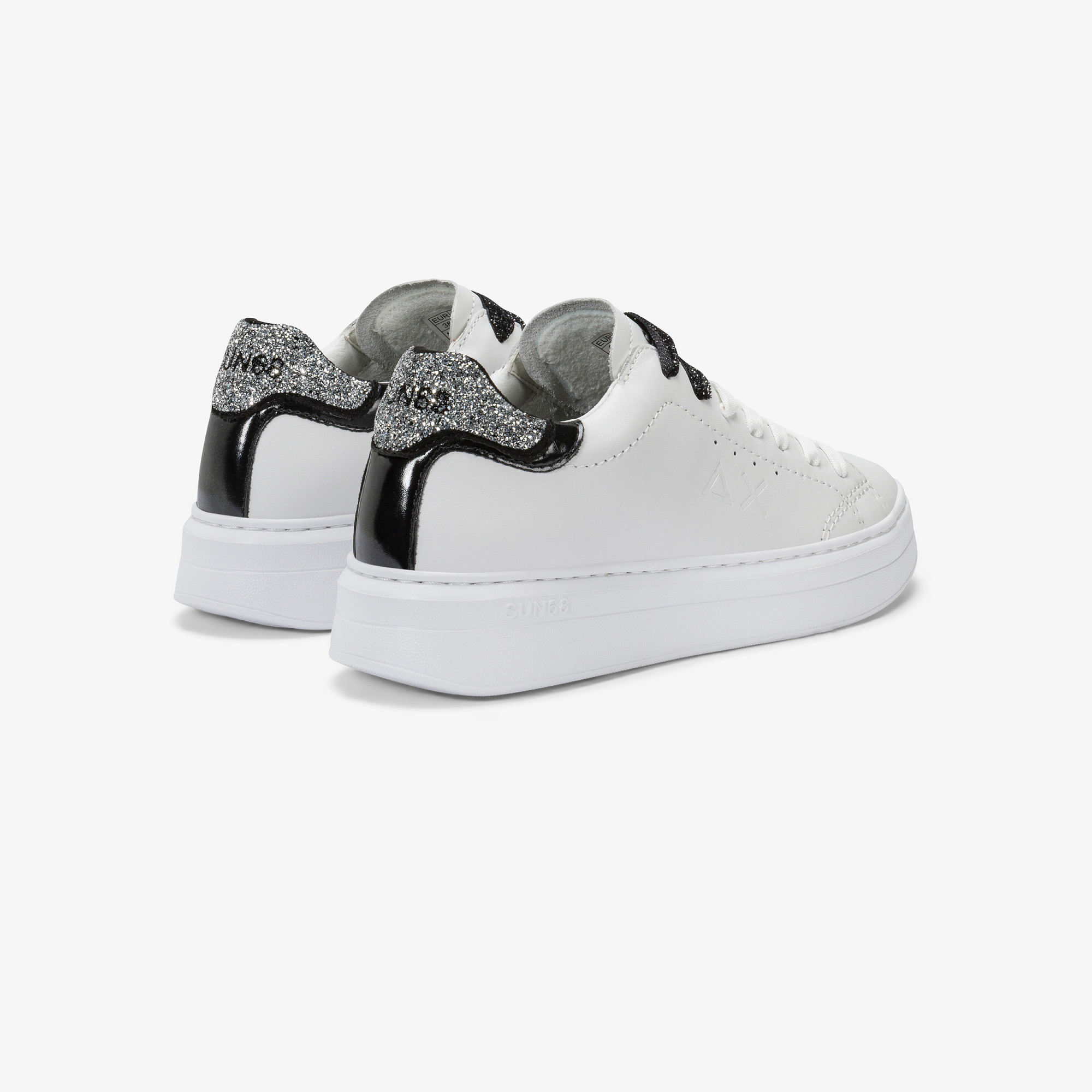 White/black Grace leather sneaker