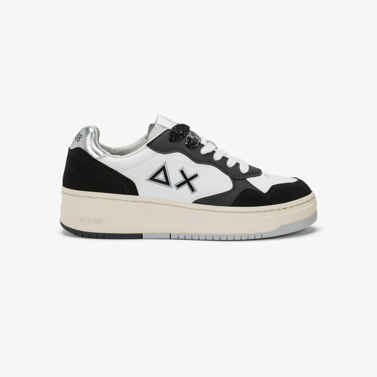 Sneaker Basket Love Lady in pelle e suede nera
