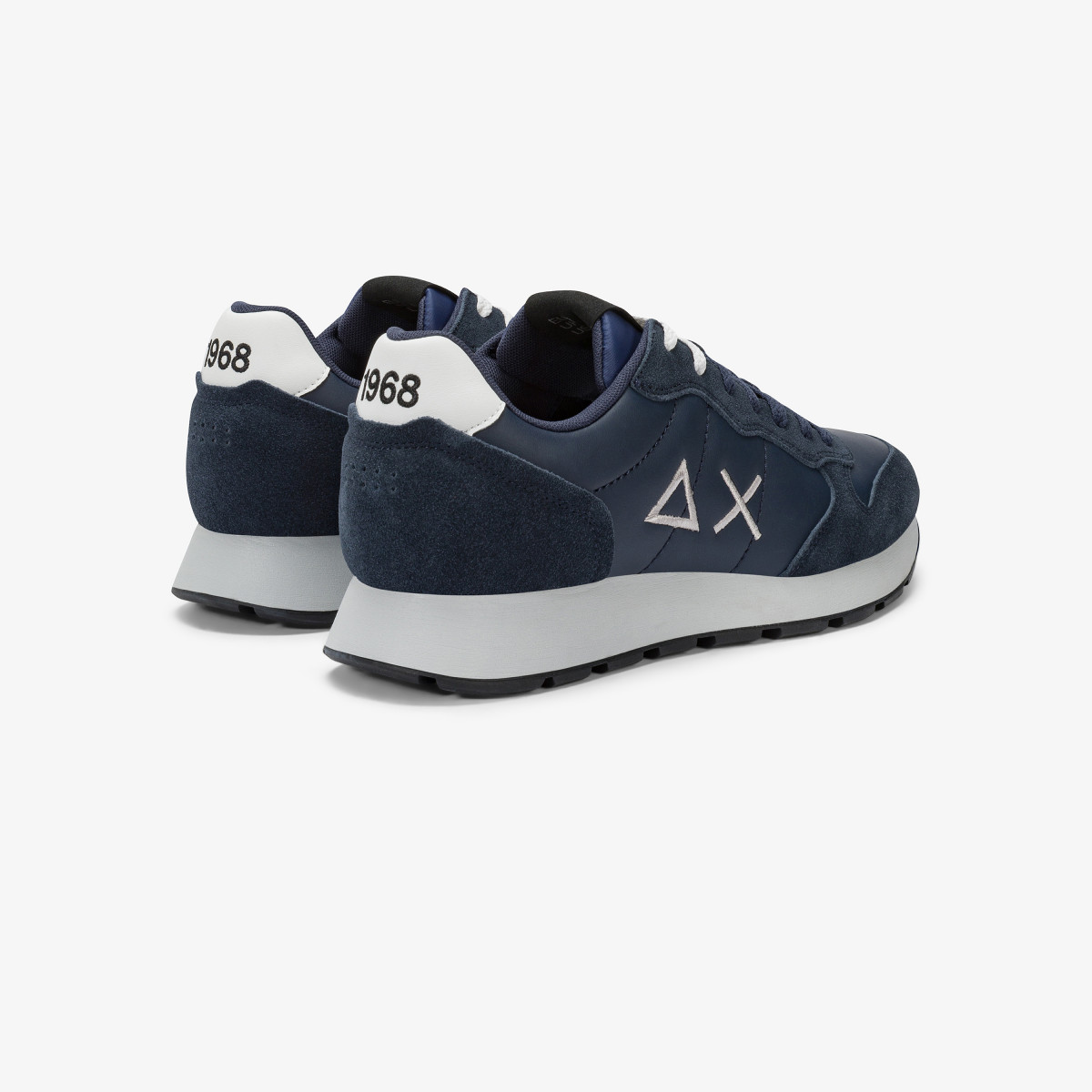 Navy blue Tom leather and suede sneaker