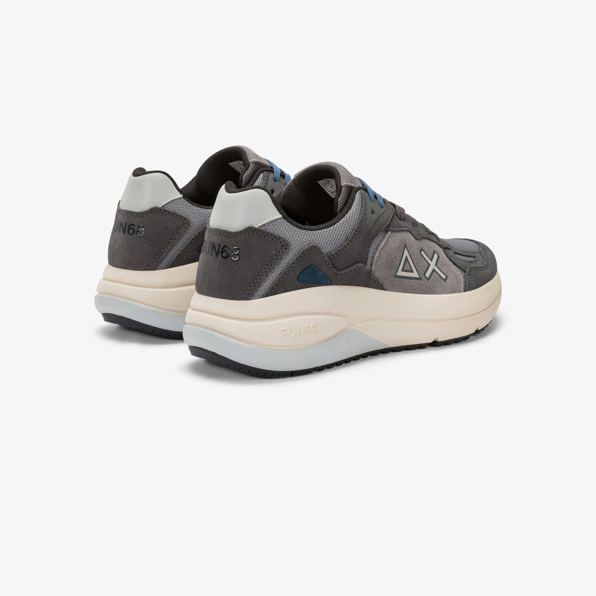 Medium grey Jupiter Suede sneaker with logo