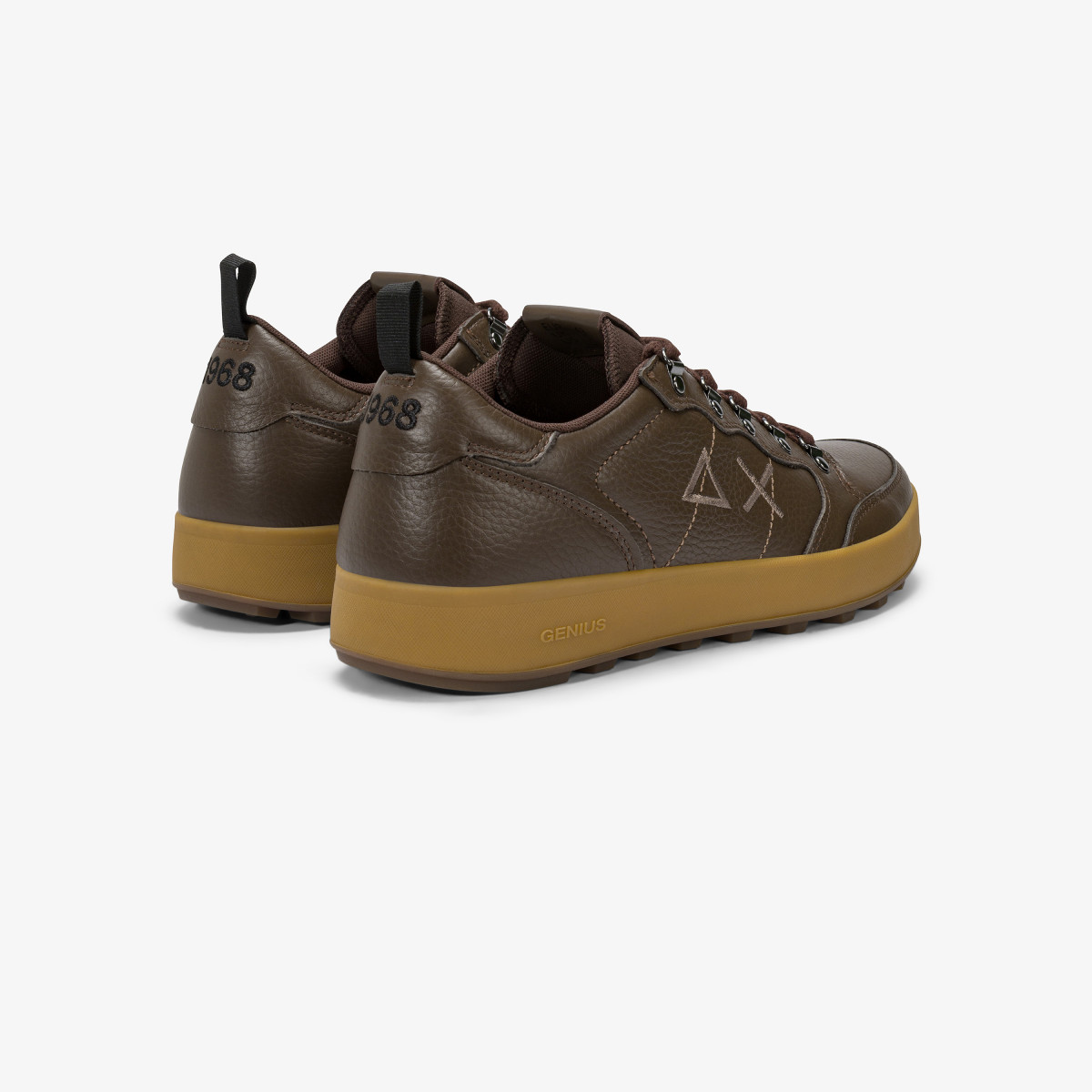 Sneaker Genius in pelle bottalata marrone