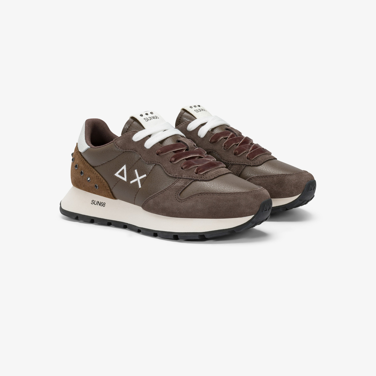 Sneaker Ally Studs in similpelle e suede marrone