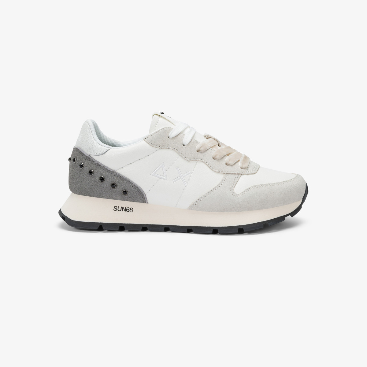 Sneaker Ally Studs in similpelle e suede bianco panna
