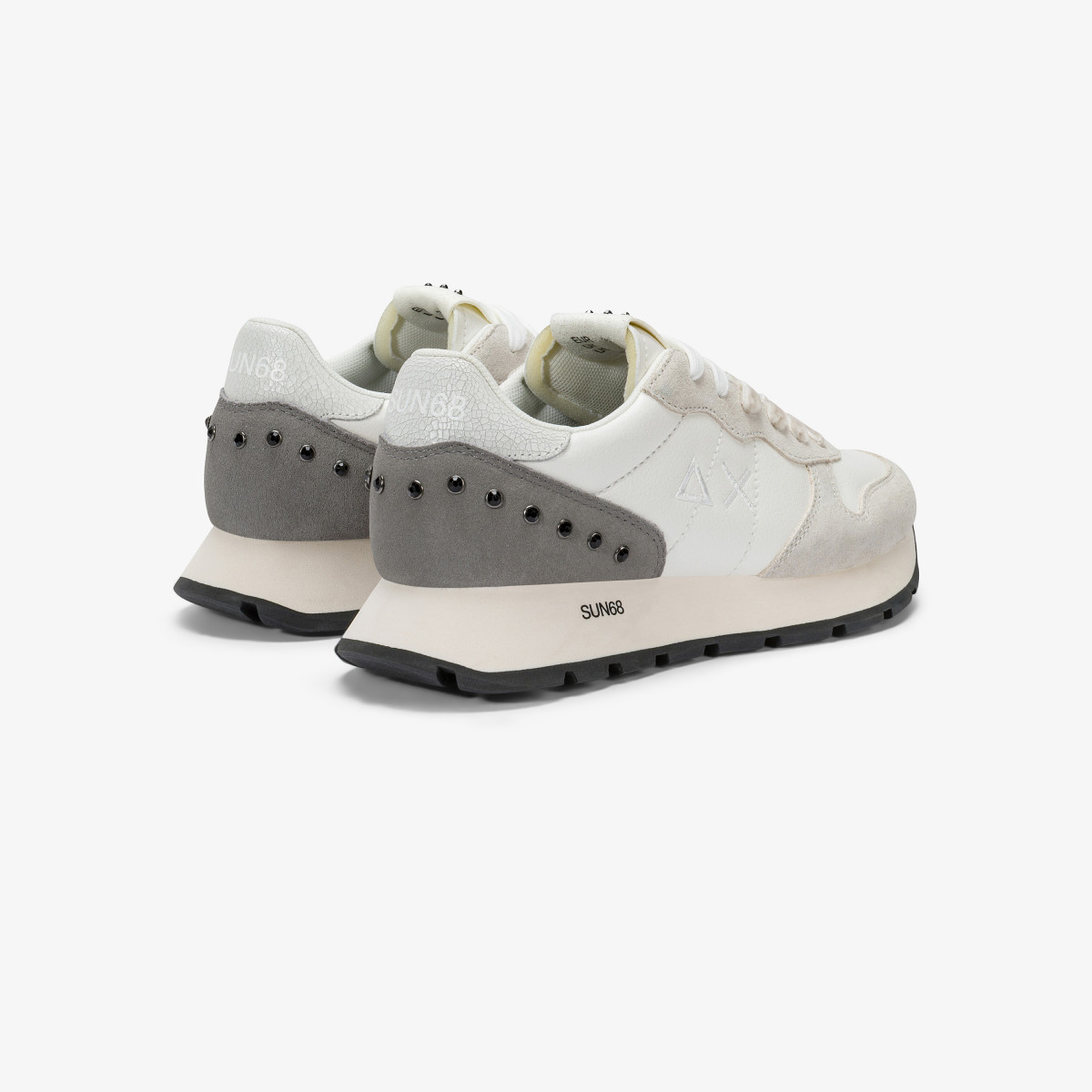 Sneaker Ally Studs in similpelle e suede bianco panna