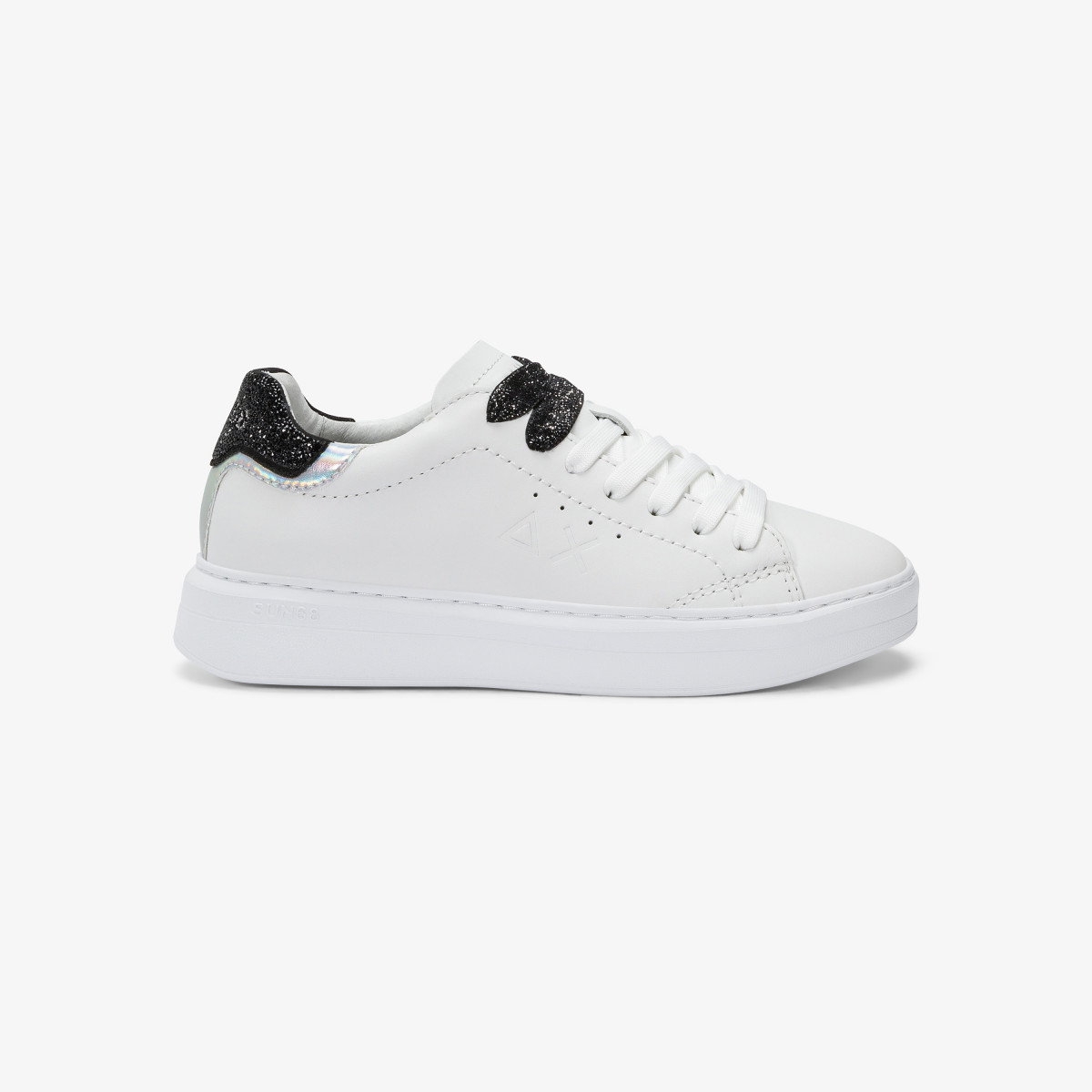 White/black Grace leather sneaker