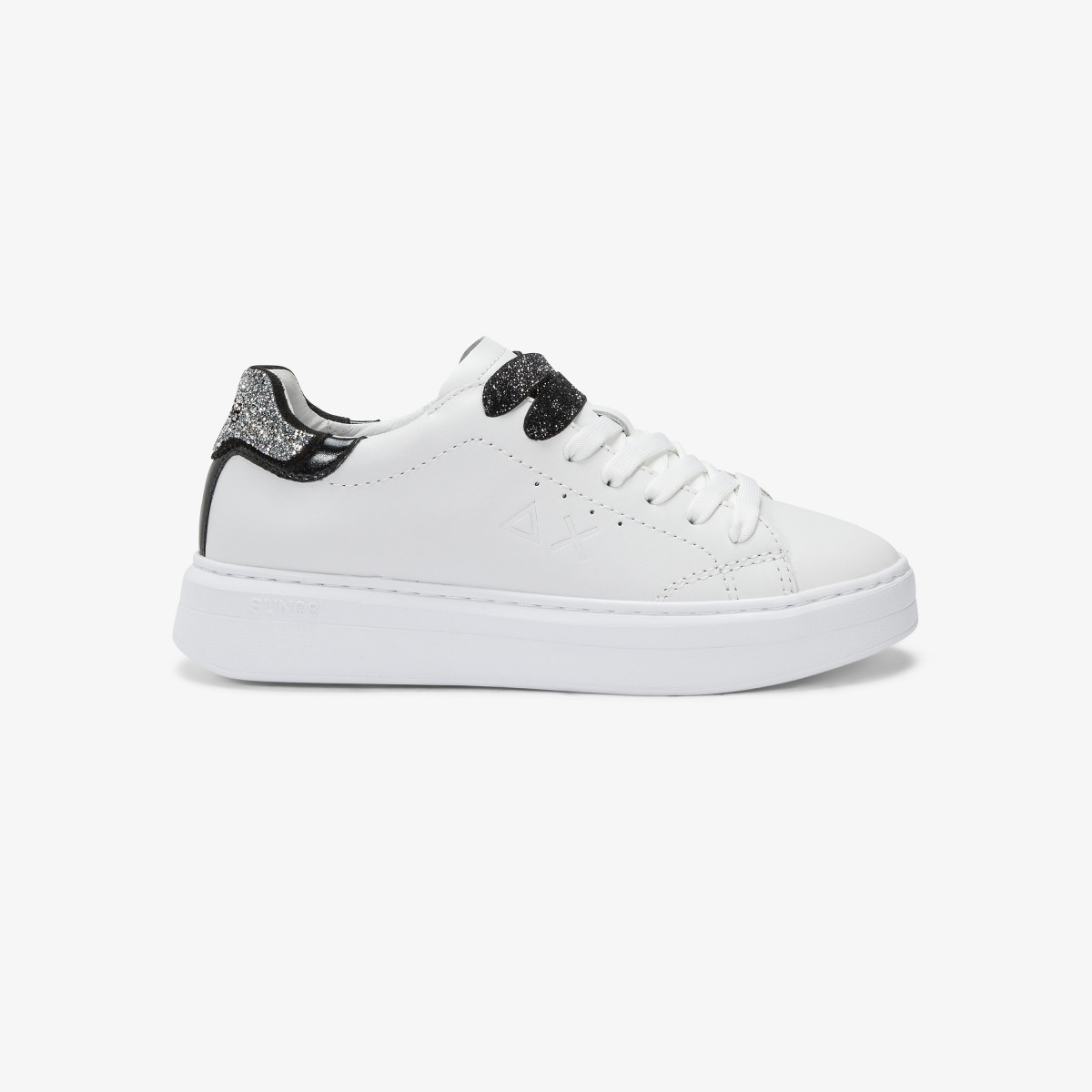 White/black Grace leather sneaker