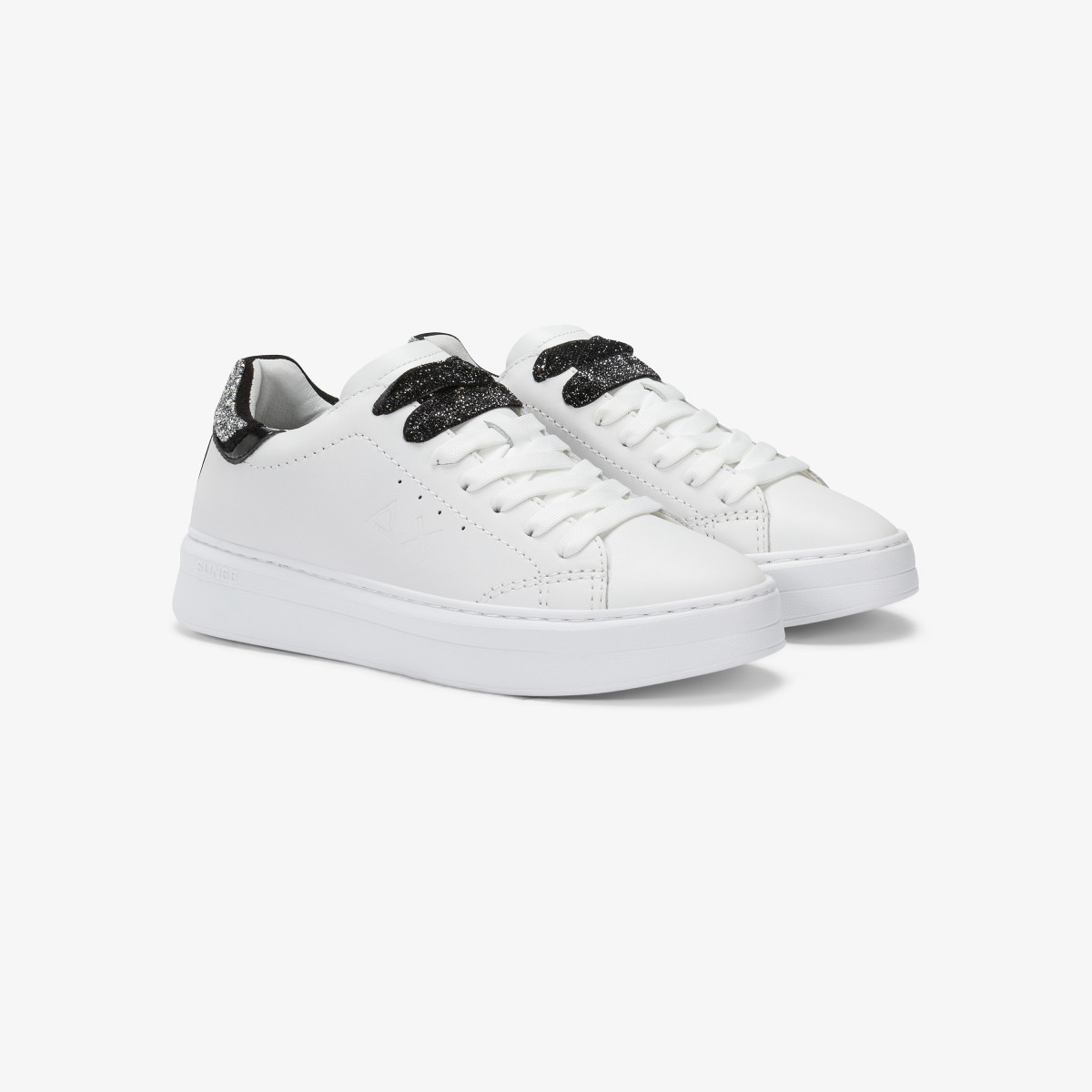 White/black Grace leather sneaker