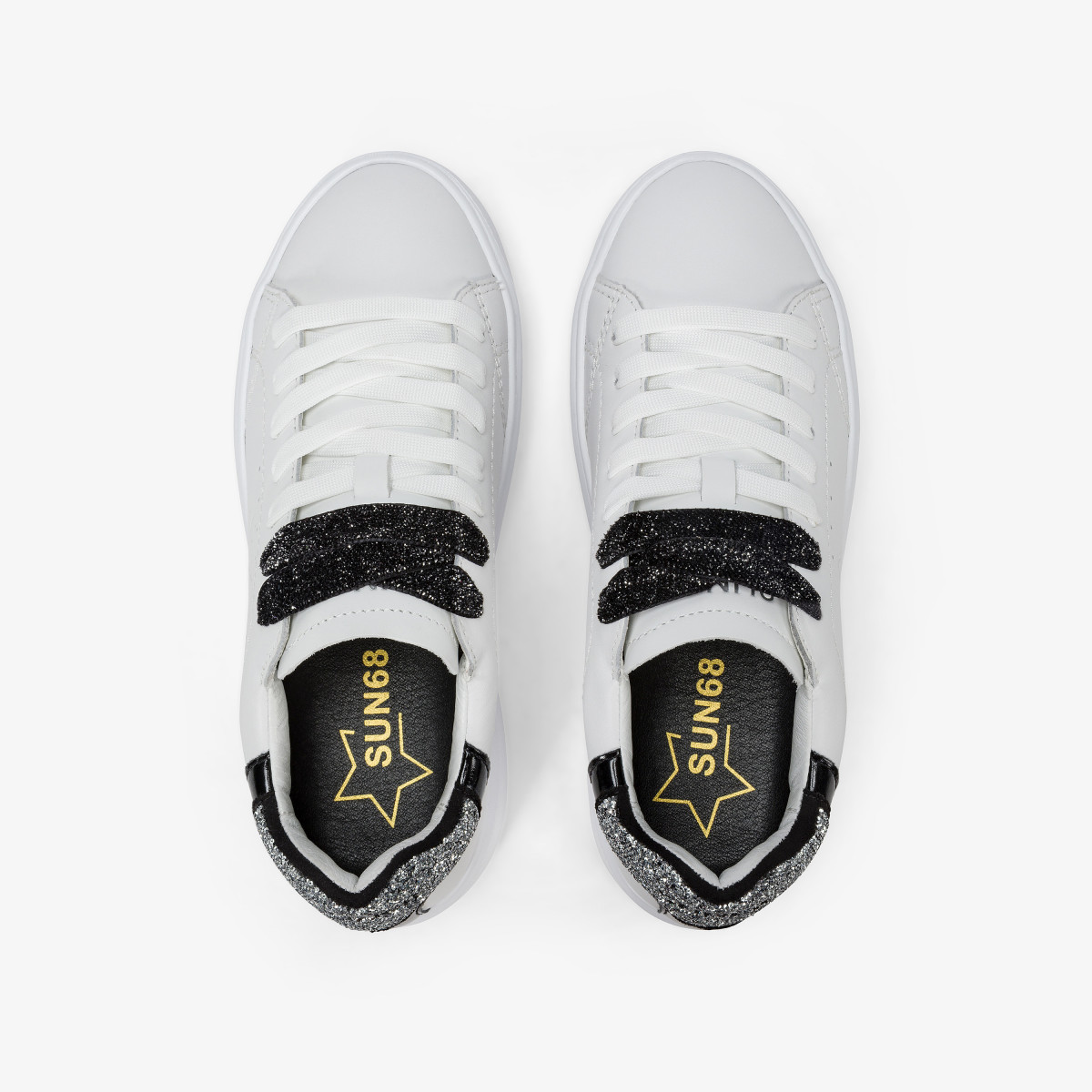 White/black Grace leather sneaker