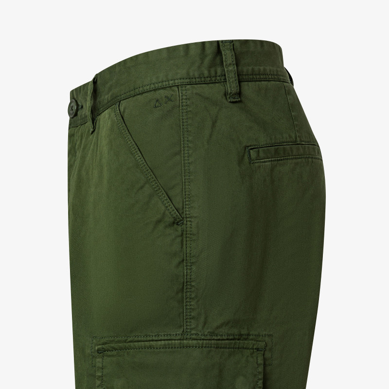 Bermuda cargo in cotone verde scuro