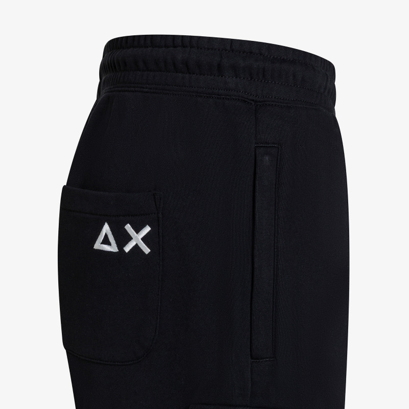 Bermuda cargo nero in felpa