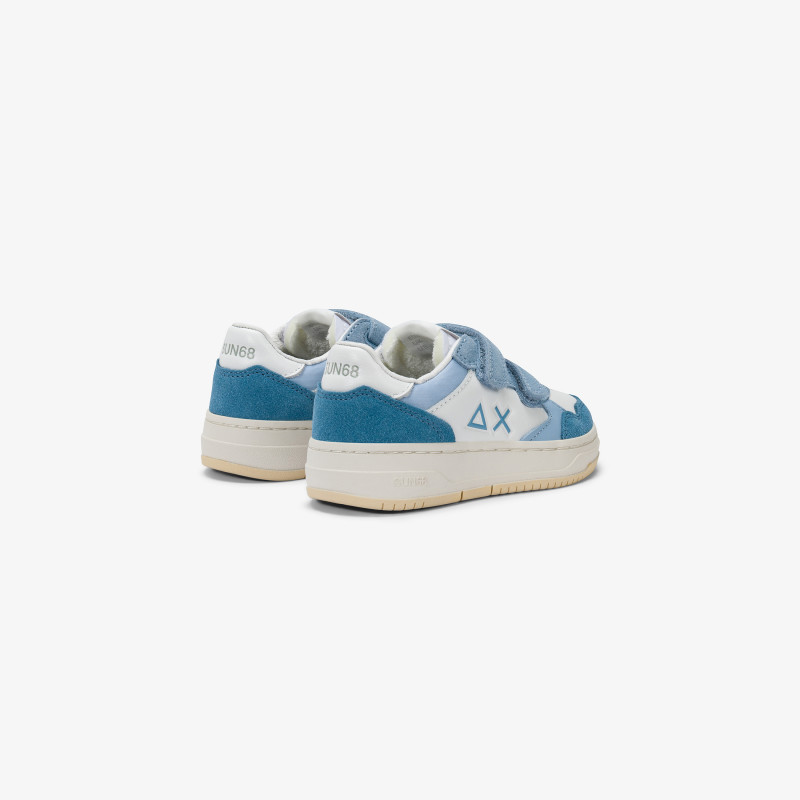 Boys’ Big Basket light blue leather sneaker