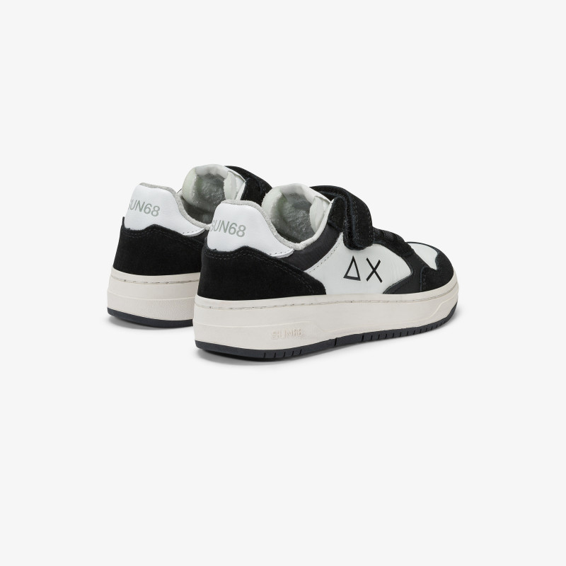 Boys’ Big Basket black leather sneaker