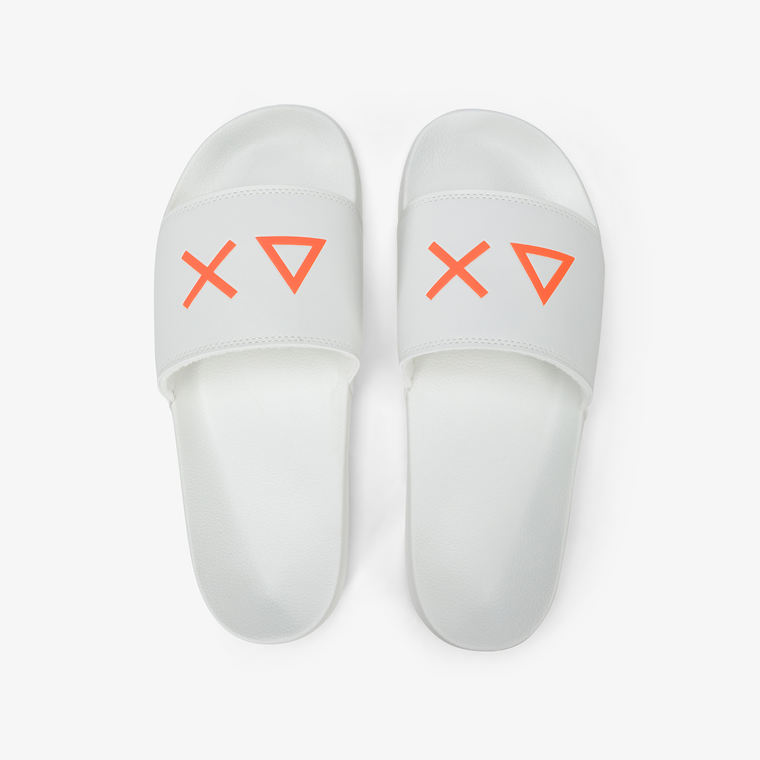 Slippers logo