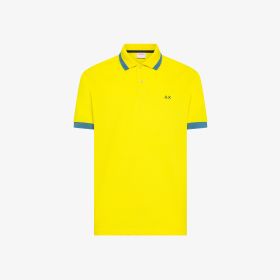 Yellow short-sleeved cotton polo