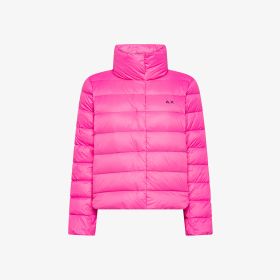 Piumino in nylon trapuntato con collo alto fuxia scuro