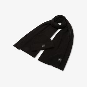 Black matching beanie and scarf set