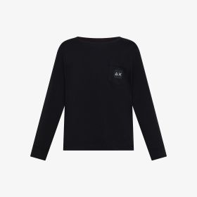 Black cotton t-shirt with pocket